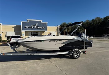 2021 Starcraft SVX 191  Boat